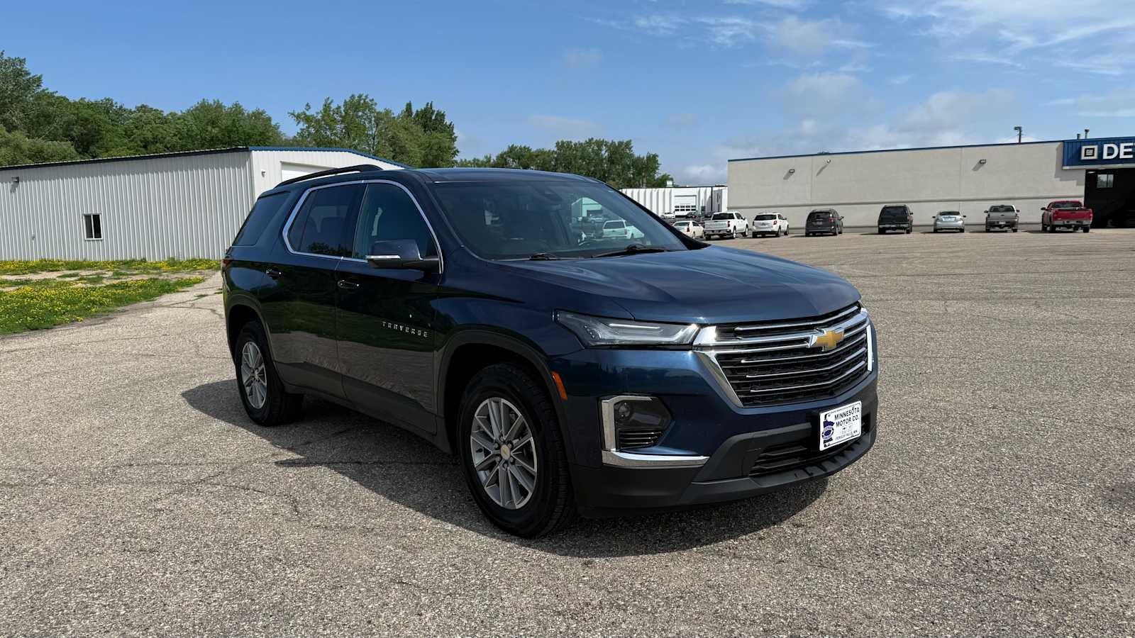 2023 Chevrolet Traverse — side profile view